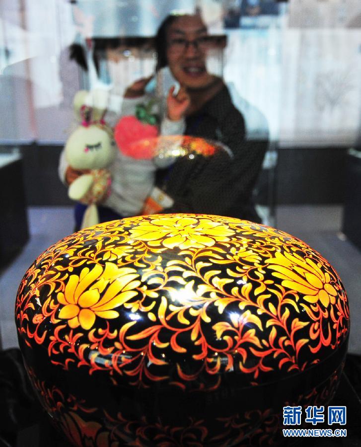 点击图片查看下一页